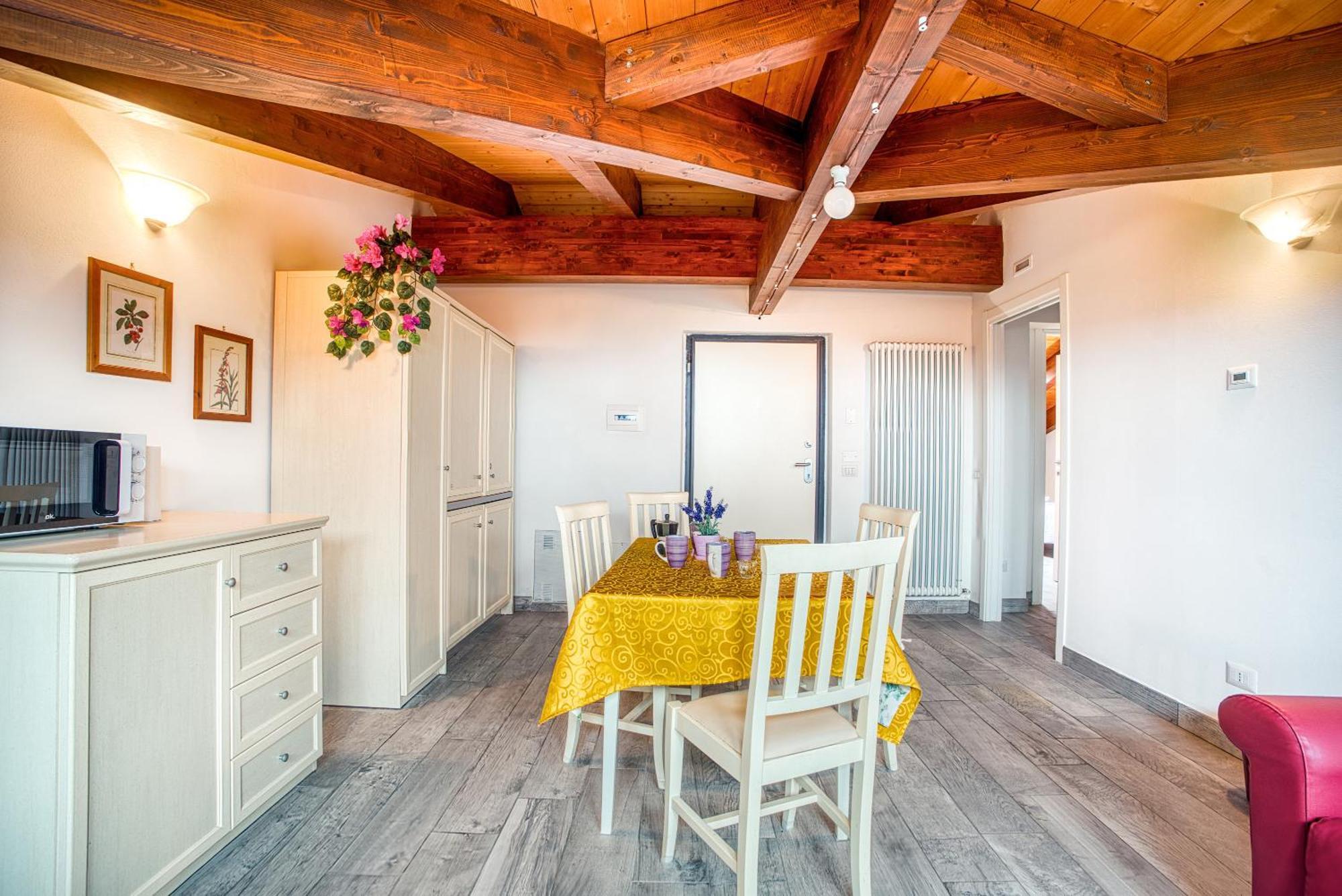 Casavacanzelemore - Casa Zoe Valfabbrica Eksteriør billede